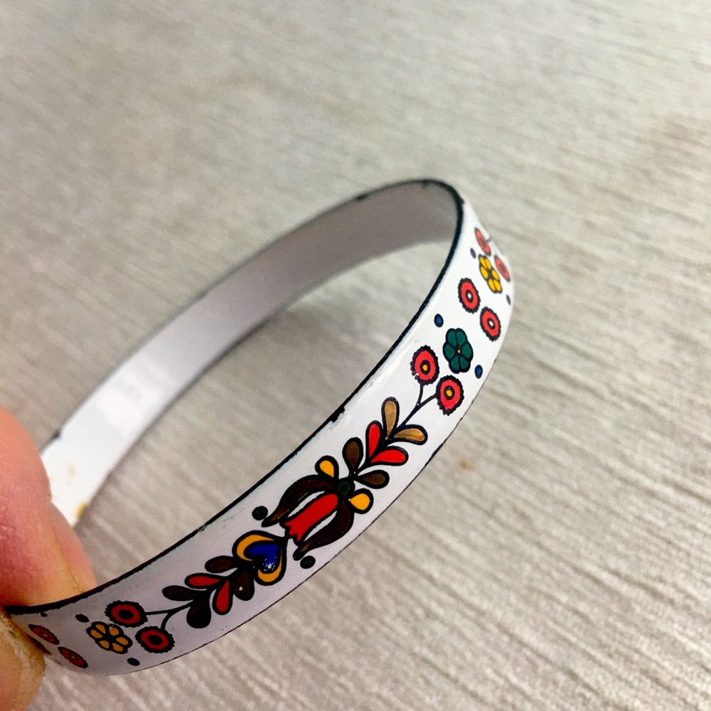 VINTAGE vitreous enamel floral bangle bracelet